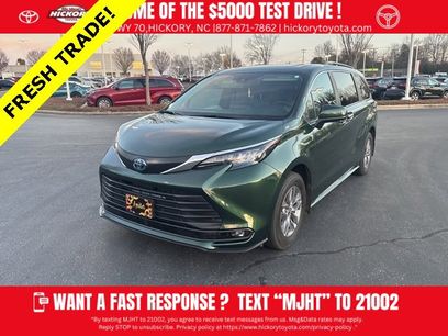Used 2025 Toyota Sienna XLE