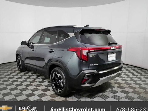 Used 2025 Kia Seltos EX FWD image 27