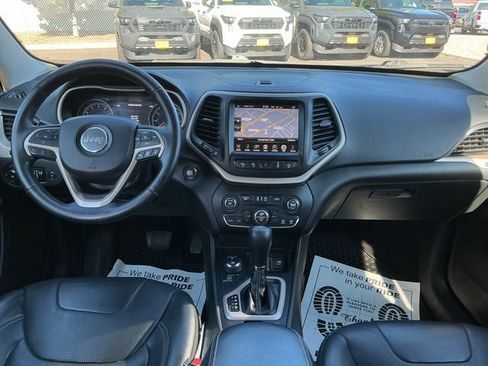 Used 2015 Jeep Cherokee Limited w/ Luxury Group AWD/4WD image 21