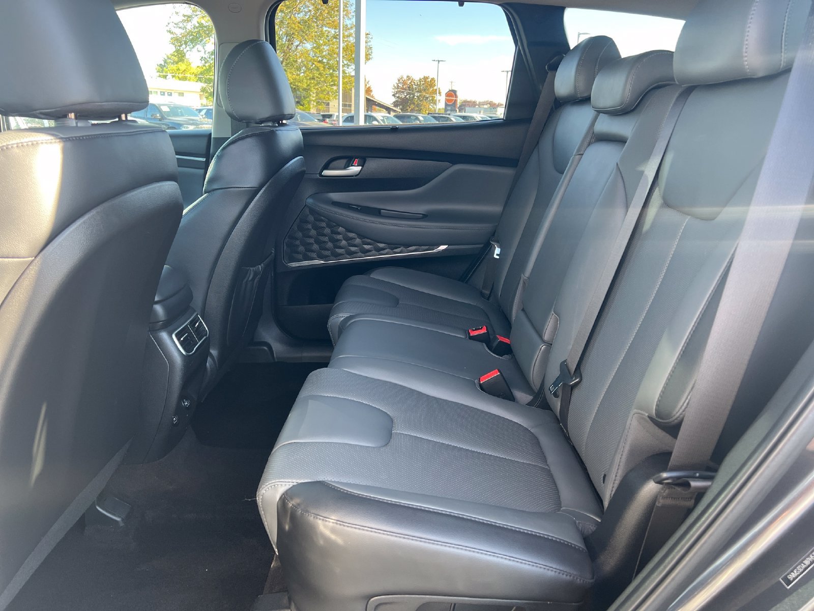 Used 2023 Hyundai Santa Fe SEL w/ Premium Package AWD/4WD image 25