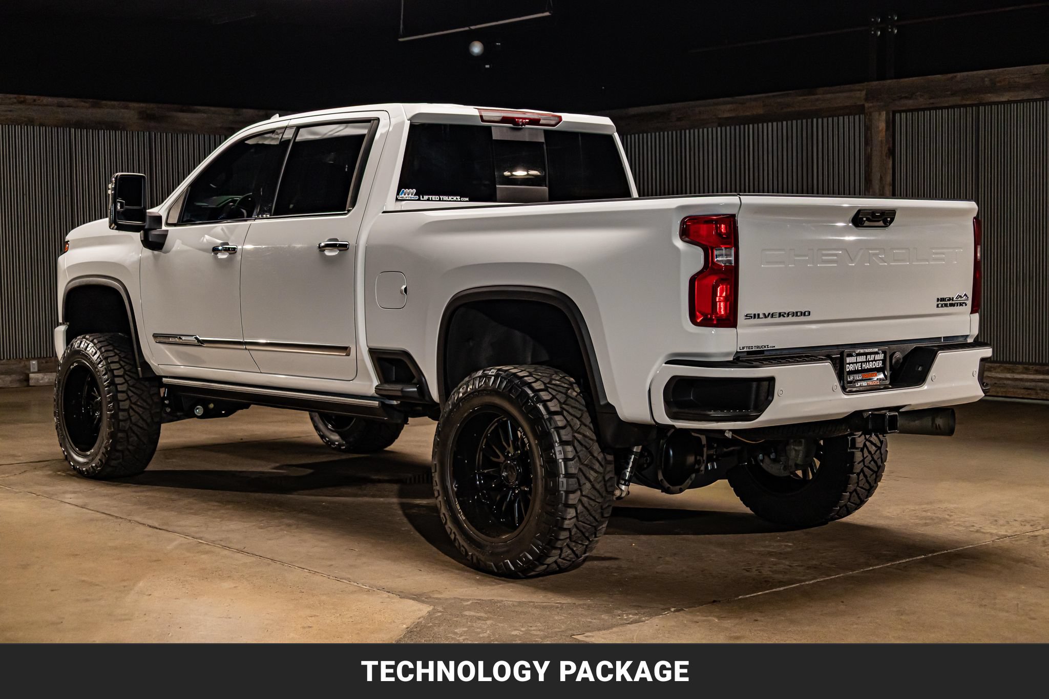 Used 2024 Chevrolet Silverado 2500 High Country w/ High Country Premium Package AWD/4WD image 7