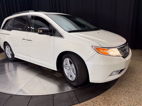 Used 2013 Honda Odyssey Touring image 11