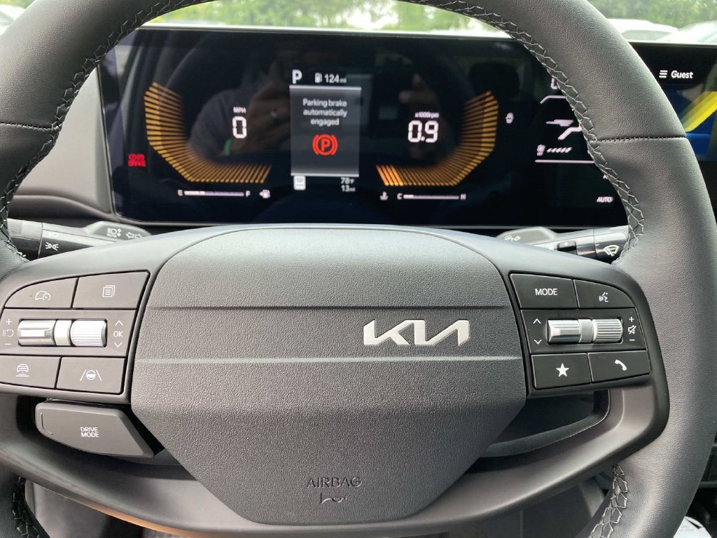 New 2026 Kia K4 EX FWD image 11