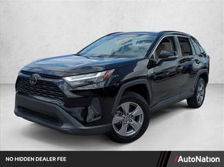 Used 2022 Toyota RAV4 XLE FWD video 1