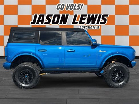 Used 2022 Ford Bronco Badlands image 2