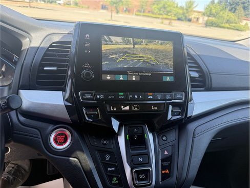 Used 2023 Honda Odyssey EX-L image 10