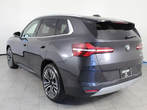 Used 2025 BMW X3 xDrive30i w/ Premium Package image 3