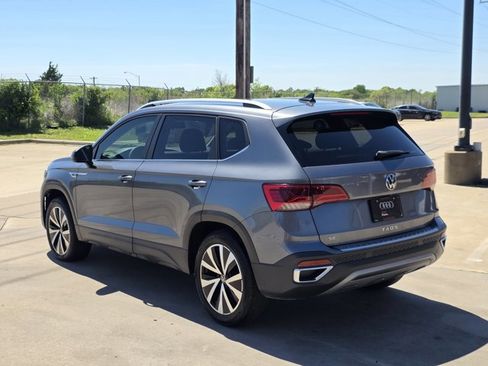 Used 2022 Volkswagen Taos SE image 7