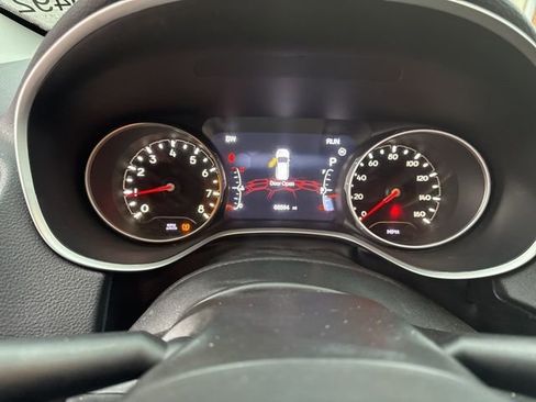 Used 2019 Jeep Compass Limited image 11