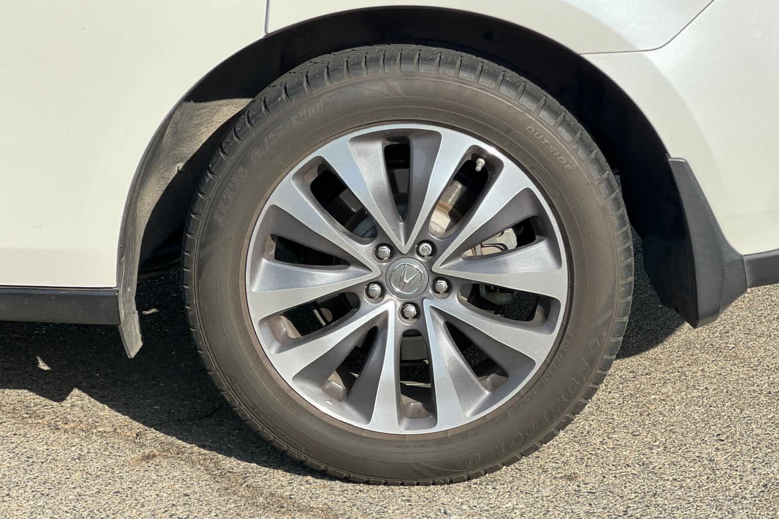 Used 2016 Acura MDX w/ Technology Package AWD/4WD image 25