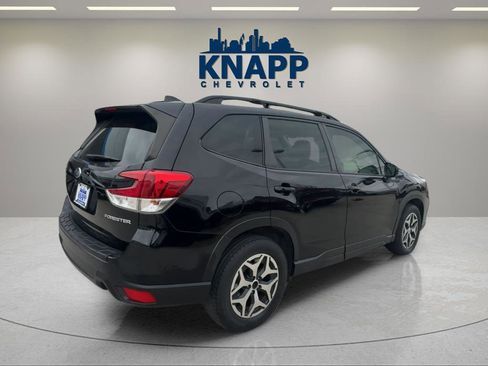 Used 2019 Subaru Forester Premium image 5
