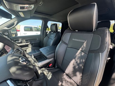 New 2026 RAM 3500 Laramie AWD/4WD image 15
