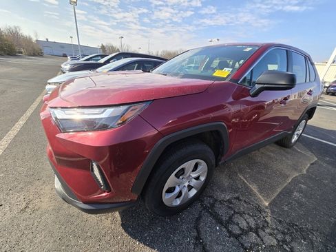 Certified 2024 Toyota RAV4 LE image 4