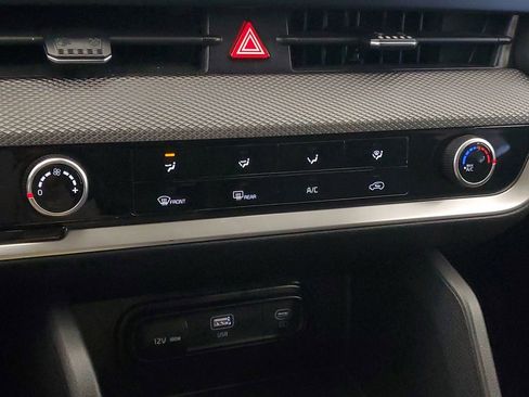 Used 2023 Kia Sportage LX image 22
