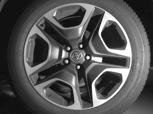 Used 2019 Toyota RAV4 Adventure image 10