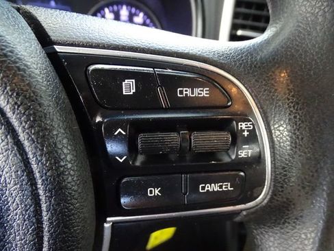 Used 2018 Kia Sportage LX AWD/4WD image 7