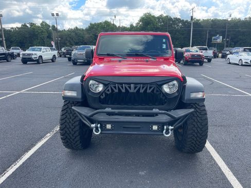 Used 2018 Jeep Wrangler Unlimited Sport S AWD/4WD image 2