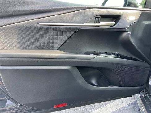 Used 2026 Toyota Camry SE FWD image 15