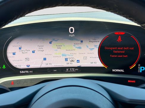 Used 2022 Porsche Taycan image 38