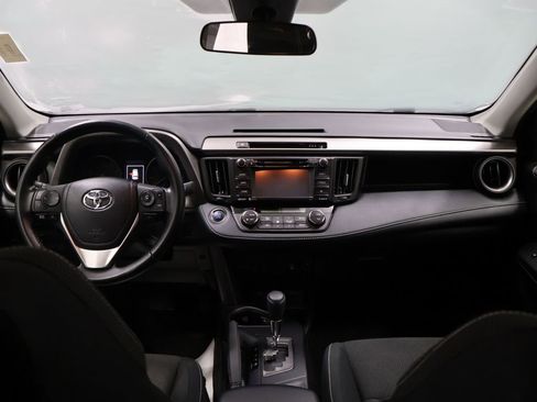 Used 2018 Toyota RAV4 XLE image 16