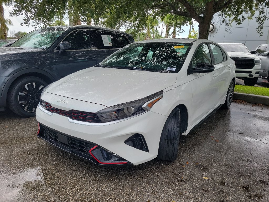 Certified 2024 Kia Forte GT-Line w/ GT-Line Premium Package FWD image 3
