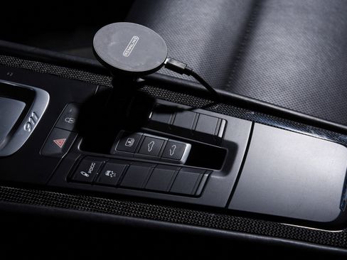 Used 2017 Porsche 911 Turbo S image 28