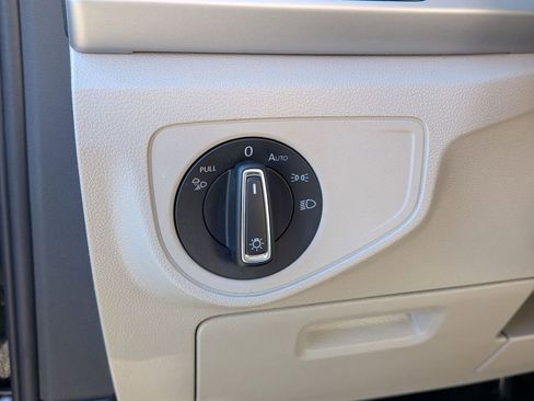 Used 2022 Volkswagen Atlas SE image 22