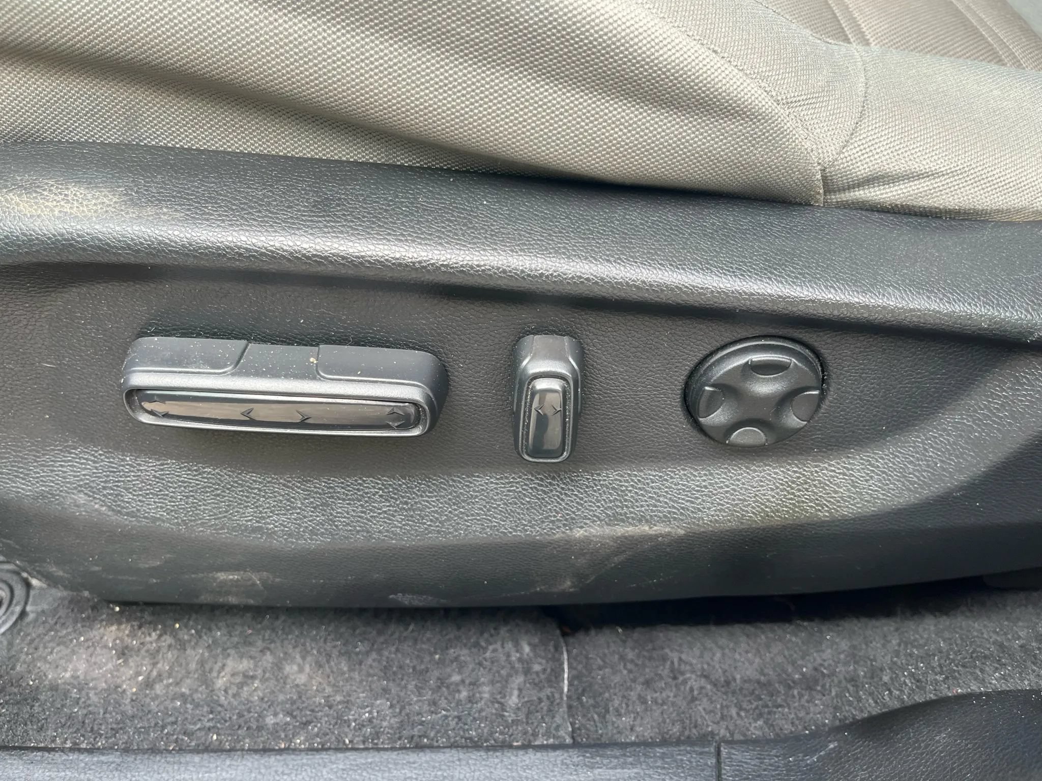 Used 2019 Honda CR-V EX image 16