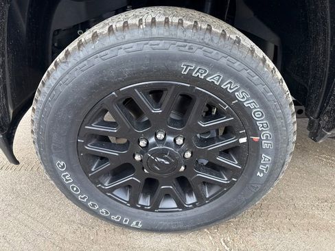 New 2026 RAM 2500 Limited AWD/4WD image 9