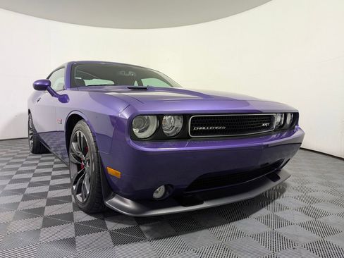 Used 2014 Dodge Challenger SRT8 w/ Harman/Kardon Audio Group RWD image 1