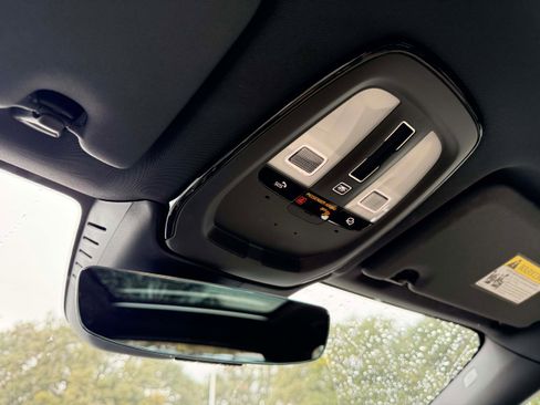 New 2026 Volvo XC60 B5 Plus w/ Protection Package Premier image 25