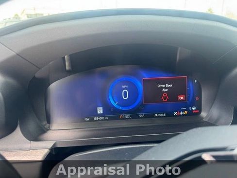 Used 2023 Ford Explorer Platinum w/ Technology Package image 10