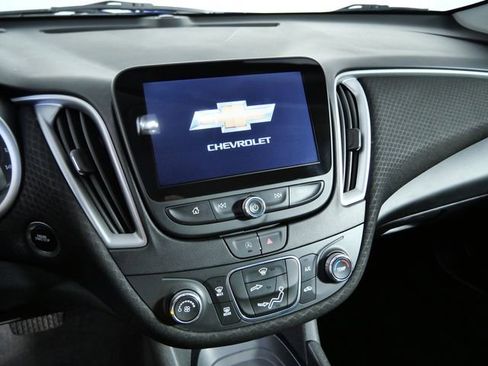 Used 2023 Chevrolet Malibu LS image 16