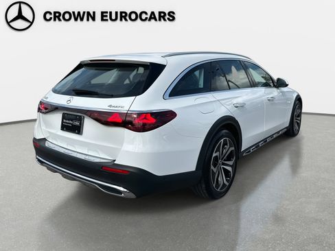 Used 2025 Mercedes-Benz E 450 4MATIC All-Terrain Wagon image 5