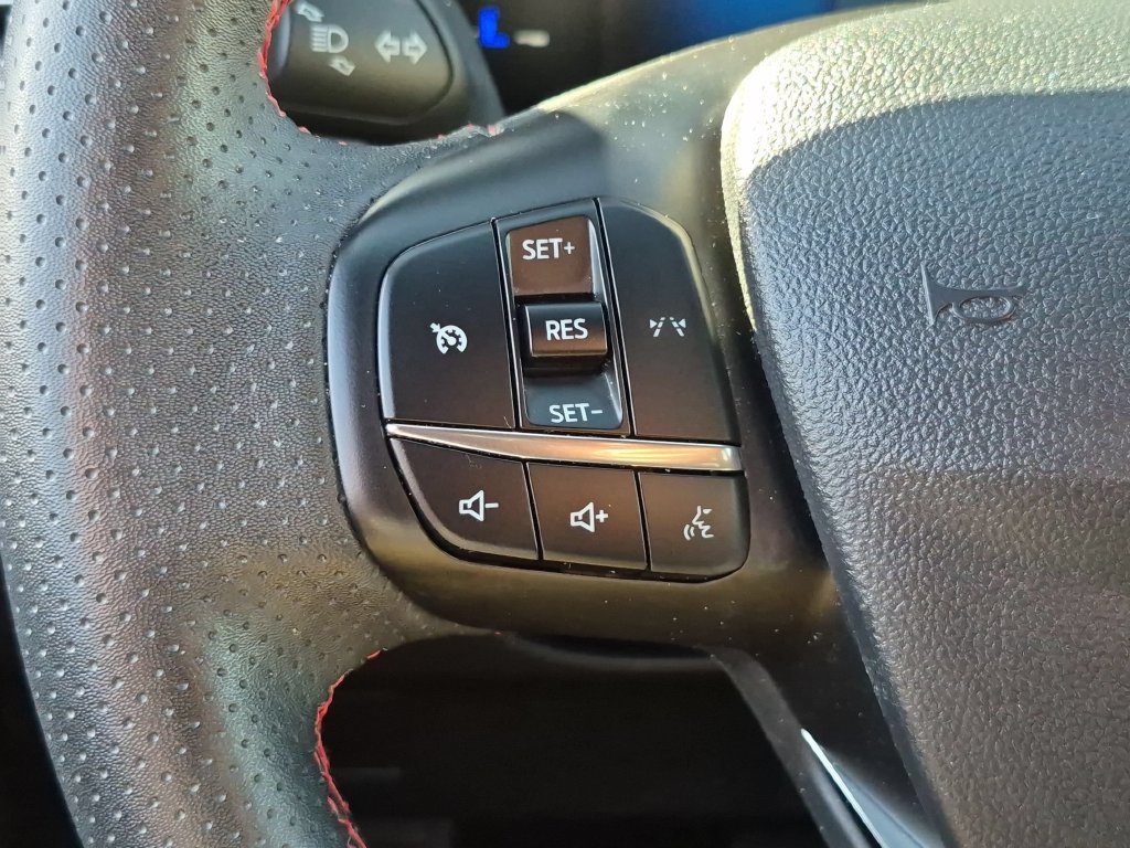Used 2025 Ford Escape ST-Line AWD/4WD image 21