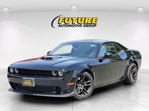 Used 2021 Dodge Challenger R/T Scat Pack RWD image 3