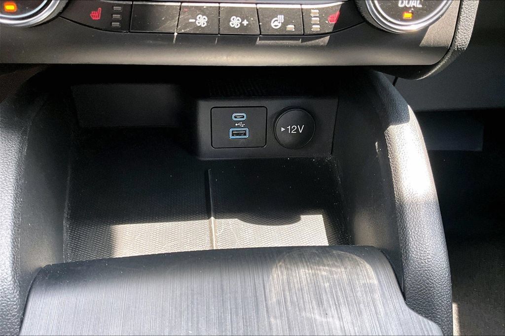 Used 2023 Ford Escape ST-Line AWD/4WD image 16