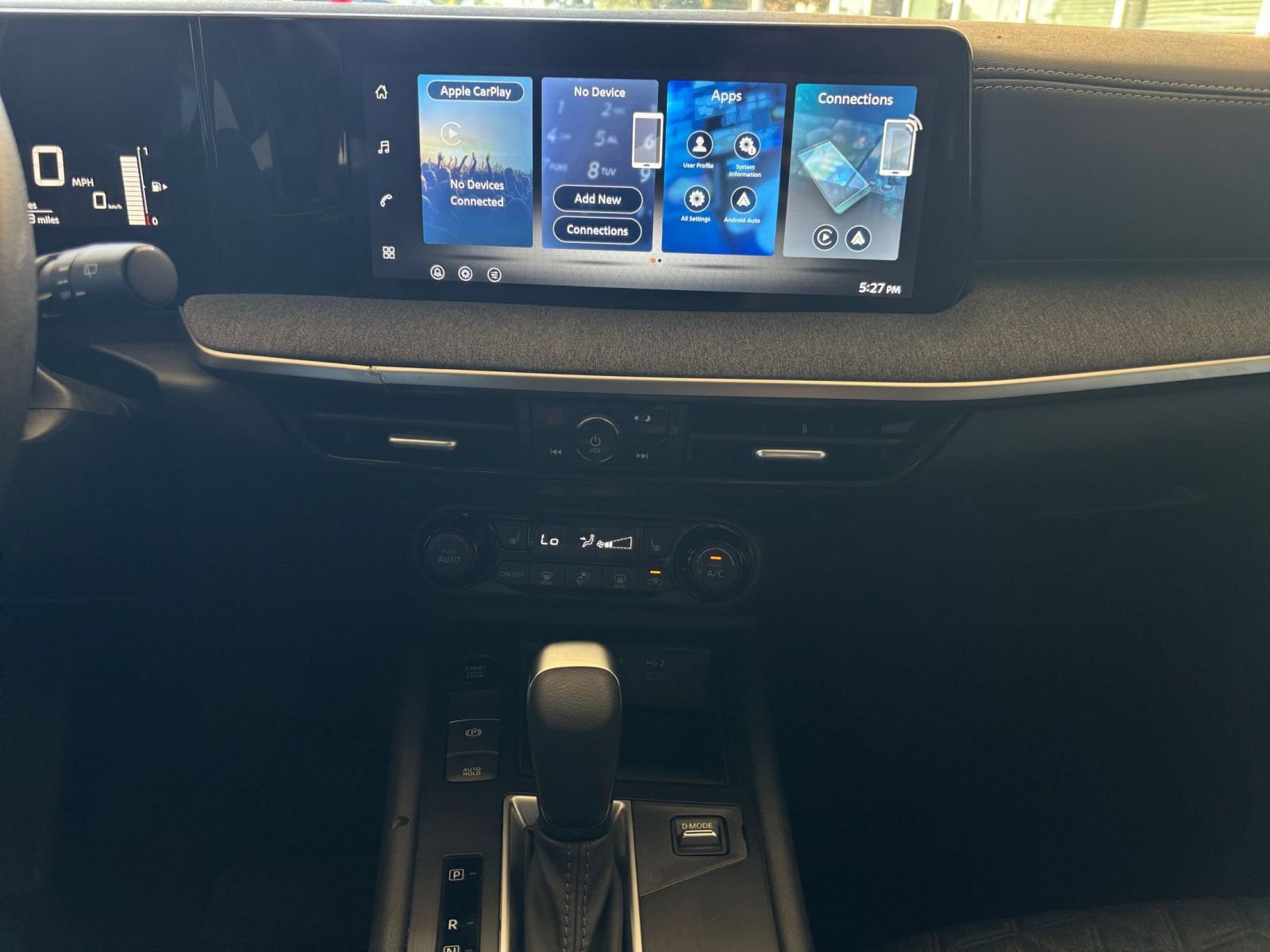 Used 2026 Nissan Kicks SV w/ Cold Weather Package FWD image 19