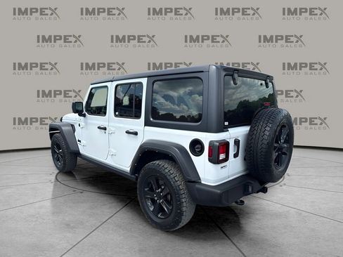 Used 2021 Jeep Wrangler Unlimited Sport AWD/4WD image 3