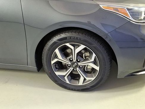 Used 2021 Kia Forte LXS image 7