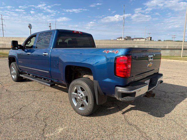 Used 2015 Chevrolet Silverado 2500 LT w/ LT Convenience Package AWD/4WD image 4