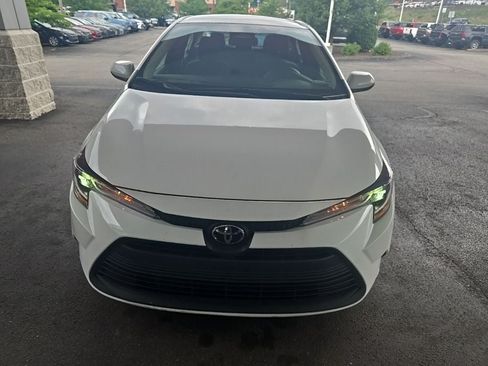 Used 2024 Toyota Corolla LE FWD image 2