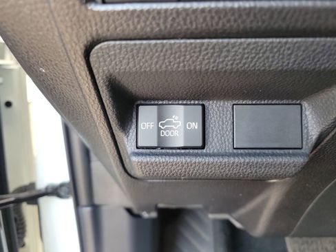 Used 2024 Toyota Tacoma SR5 image 31