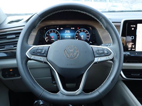 New 2026 Volkswagen Atlas SE image 14