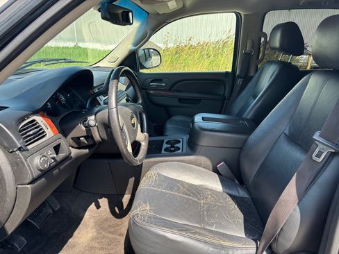 Used 2013 Chevrolet Suburban LS w/ Texas Edition RWD image 9
