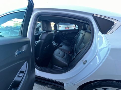 Used 2017 Chevrolet Volt Premier w/ Driver Confidence II Package image 11