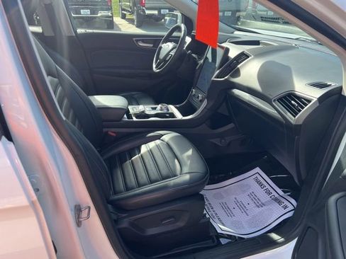 Used 2024 Ford Edge SEL w/ Convenience Package AWD/4WD image 16