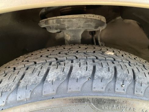 Used 2015 Toyota Sienna LE image 74