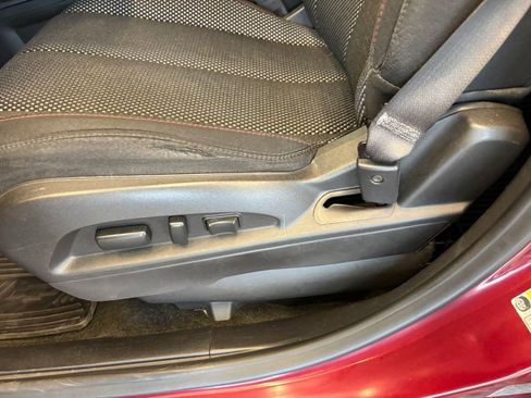 Used 2017 Chevrolet Equinox LT w/ Convenience Package AWD/4WD image 14