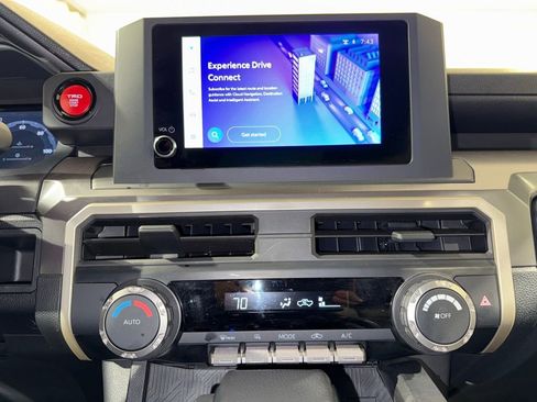 Certified 2025 Toyota Tacoma TRD Off-Road AWD/4WD image 24
